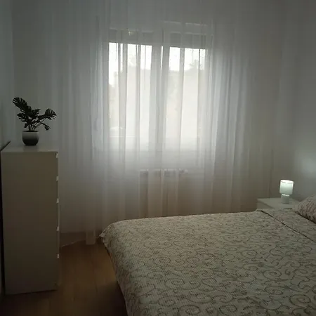 Happy Day Apartment Obrenovac  Exterior foto