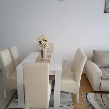 Happy Day Apartment Obrenovac  Exterior foto