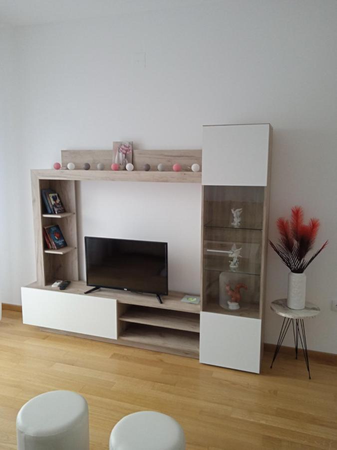 Happy Day Apartment Obrenovac (Belgrade)