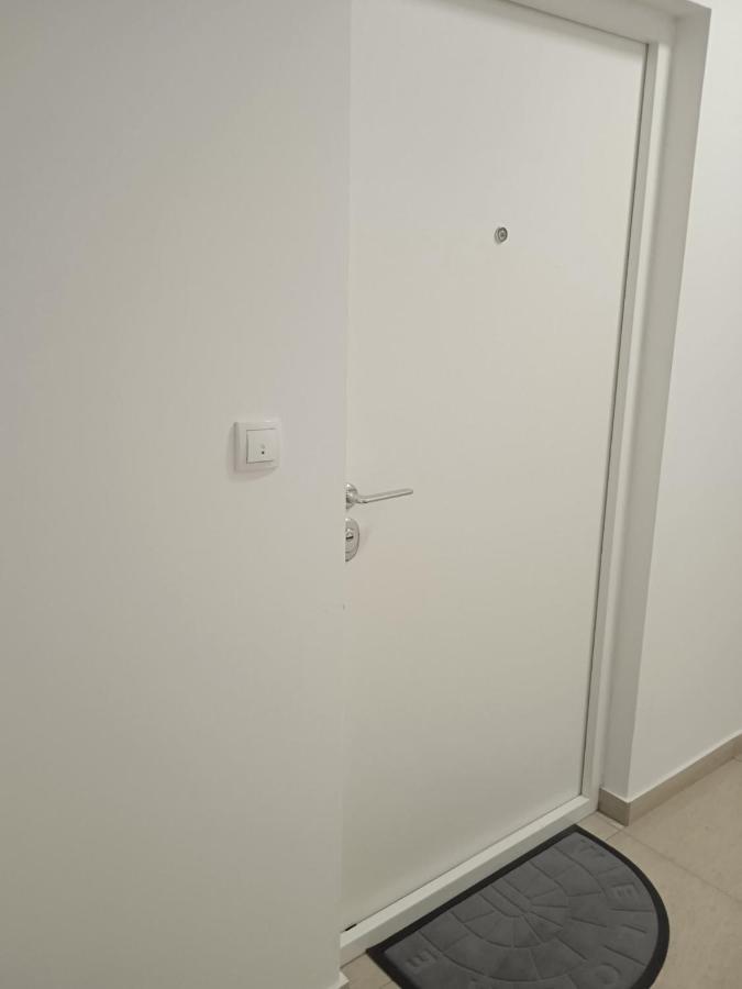 Happy Day Apartment Obrenovac (Belgrade)